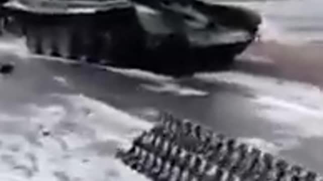 The burning and burning "second army of the world" and the captured bridge