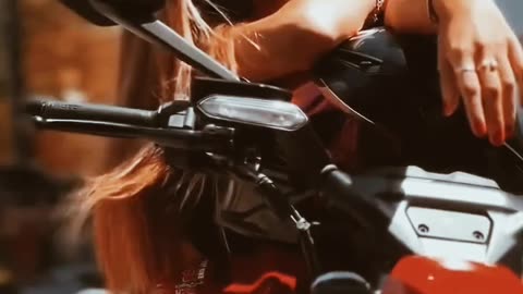 Meet the Most Stylish Bike Girls on rumble