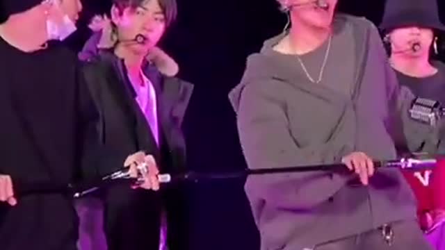 look at Seokjin expression he be like_ Hey, sToB iT! 😂🤣