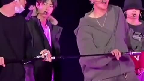 look at Seokjin expression he be like_ Hey, sToB iT! 😂🤣