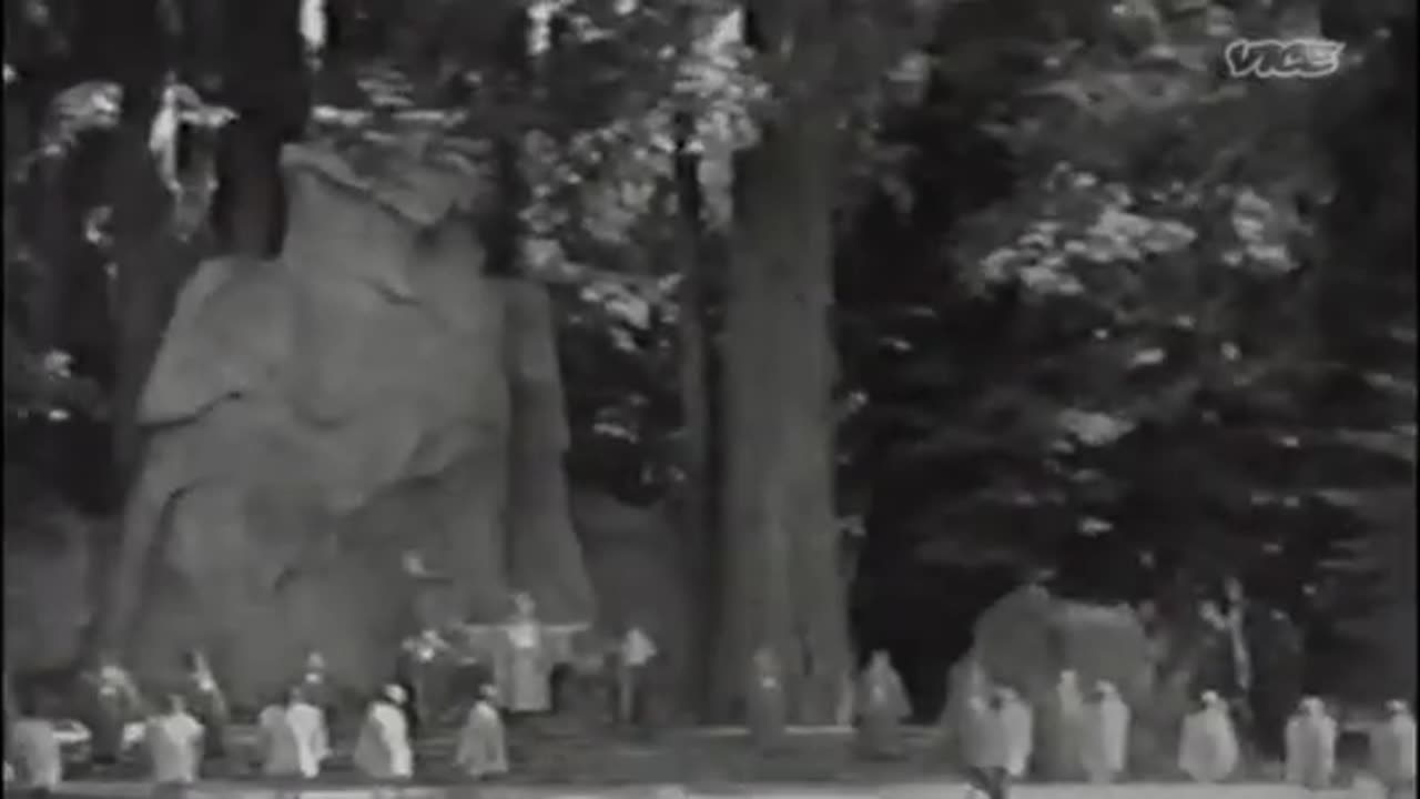 The Bohemian Grove Cremation of Care