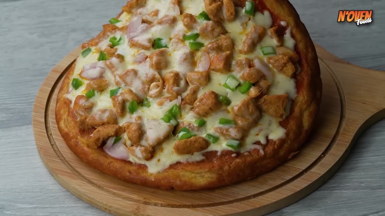 Combined Suji With Bread Milk The Result Is Amazing Unique Chicken Pizza Recipe Easy Pizza