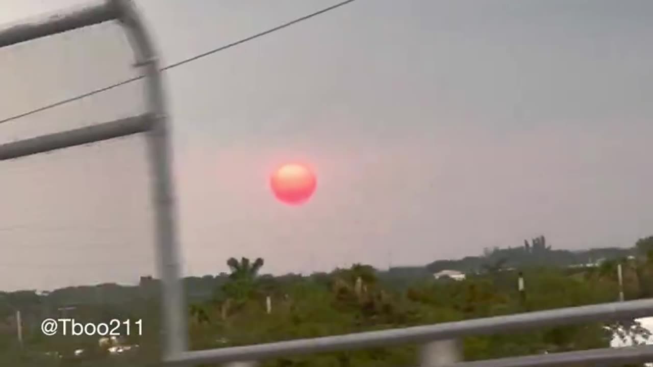 Florida, America, Someone filmed #Nibiru ( #GOD's judgment)