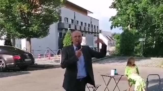 Was hat die Regenbogenfahne mit Corona zu tun? Dr. Daniel Langhans in Burgau