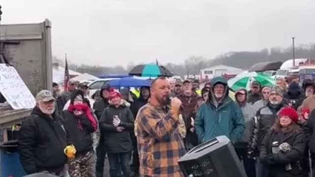 Truckers at Washington DC on media against freedom of speech