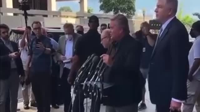 Steve Bannon DEMOLISHES The Jan 6 ‘Show Trial’ Outside Courthouse