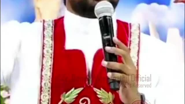 നമുക്ക് ലഭിച്ചിരിക്കുന്ന രക്ഷയെക്കുറിച്ചു സംസാരിക്കൂ ... Fr.Daniel Poovannathil