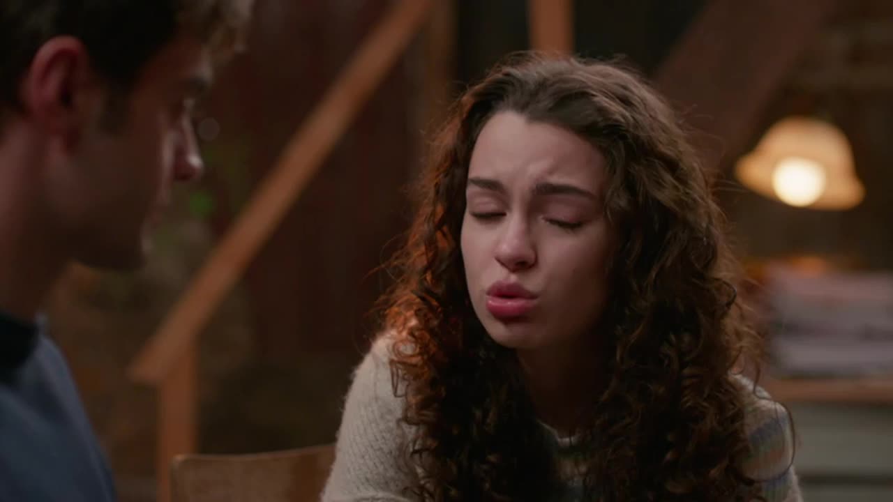 Asiye, desolada, le hace una importante petición a Ömer: "Tenemos que mantenernos con vida por Emel"
