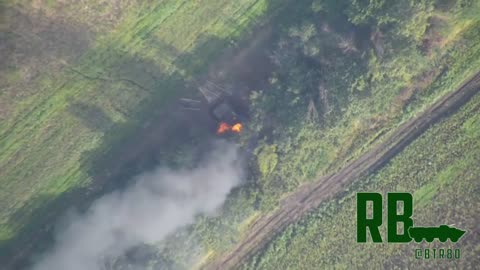 Zásah rukého dronu Lancet polské houfnice Krab na fronotvé linii u Staromajského