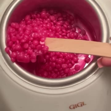 Melting Tickled Pink Hard Wax | Cupid's Beauty Bow