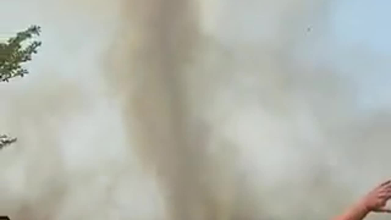 Tornado or twister can be artificial or natural?