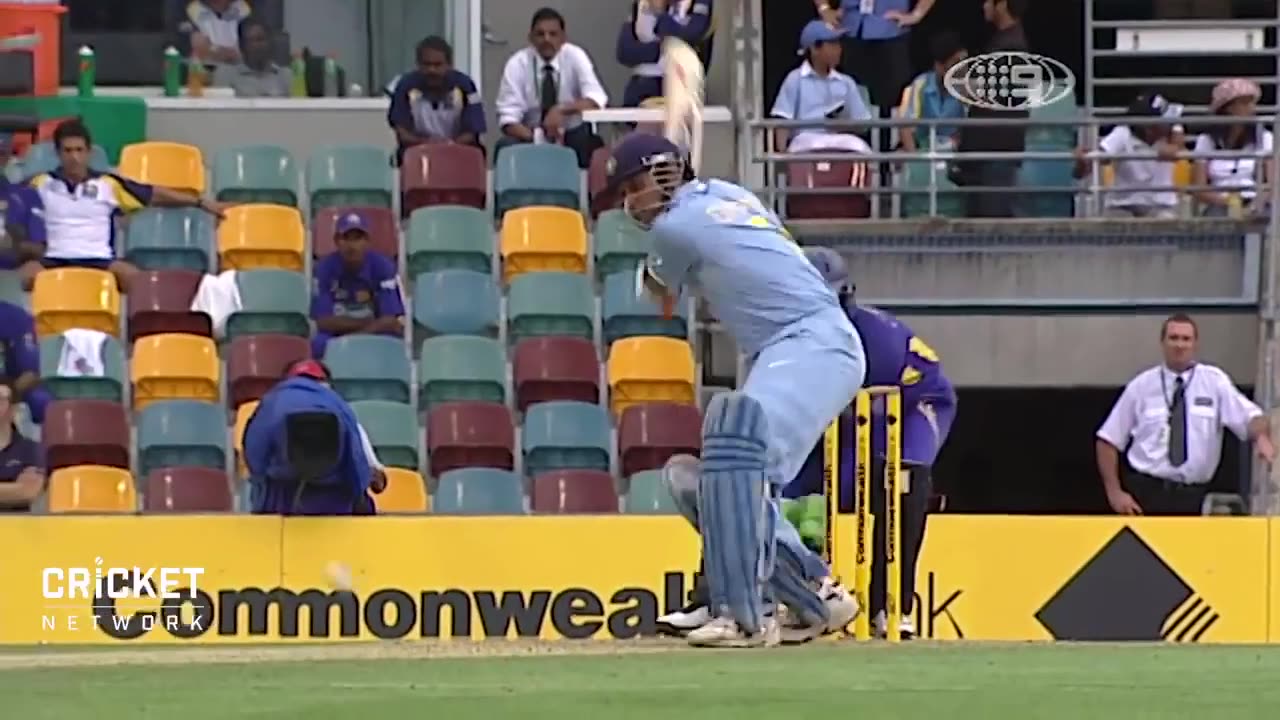 M S DHONI Cricket shots #cricket #sports #mahi #mahendrasinghdhoni #dhoni