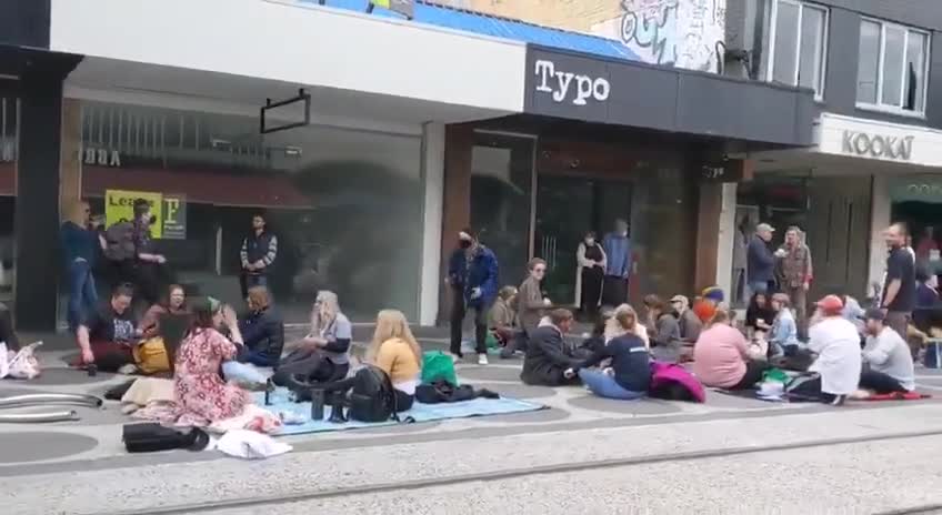 Australia di St Kilda Picnic fuori dai ristoranti che richiedono il green pass