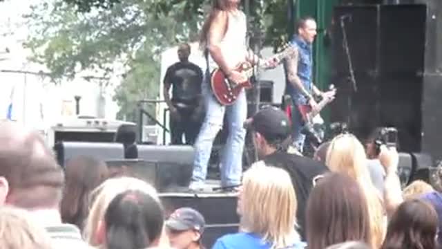 Jackyl Live Down on Me