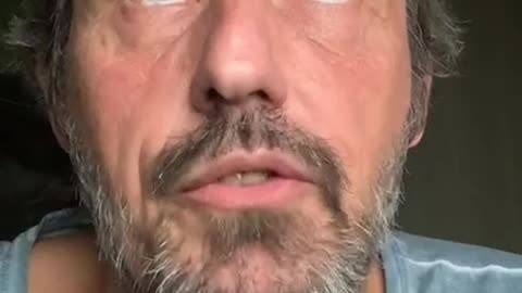 O totalitarismo precisa da paranoia coletiva para existir