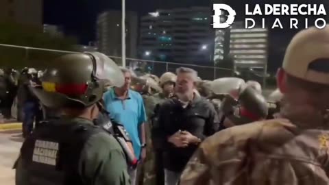 Mercenários RUSSOS estão ao lado da Guarda Bolivariana, promovendo assassinato em massa na Venezuela.