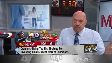 Invest in Petco instead of Chewy, says Jim Cramer