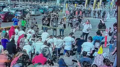 Amateur quick tape of DJT discussing the border disaster