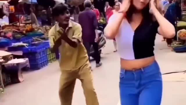 FUNNY DANCE 😅