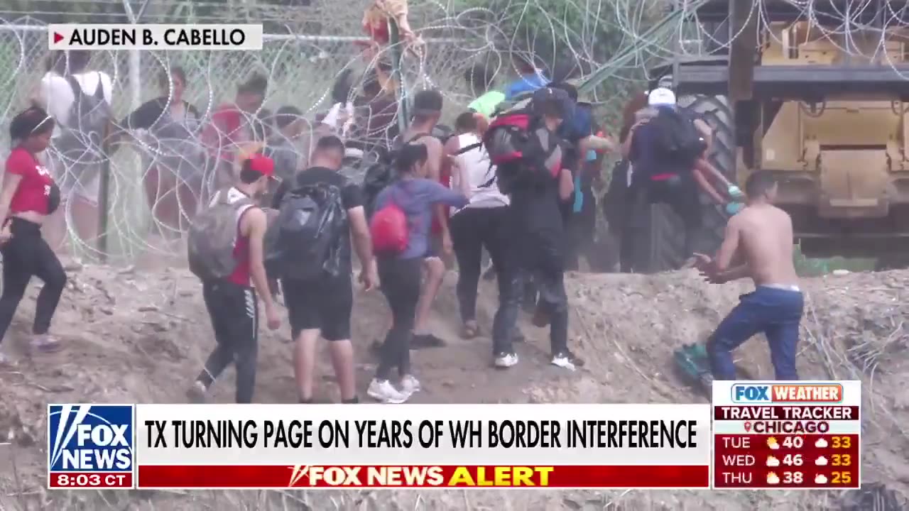 Hundreds of illegal immigrants cross Texas Border