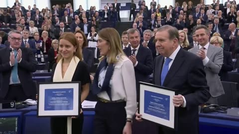 Venezolanos González Urrutia y Machado recibieron el premio Sájarov, del Parlamento Europeo | AFP