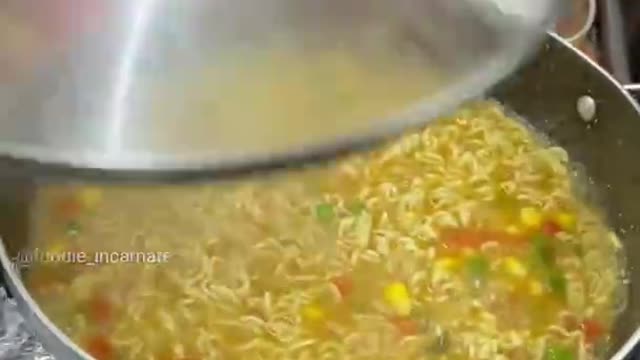 Indian Style Maggi | Gurgaon Food | #Indianstreetfood #maggi #shorts #delhifood Foodie