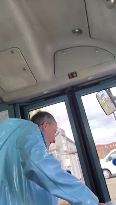 Bye Bye Driver _ ViralHog