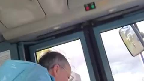 Bye Bye Driver _ ViralHog