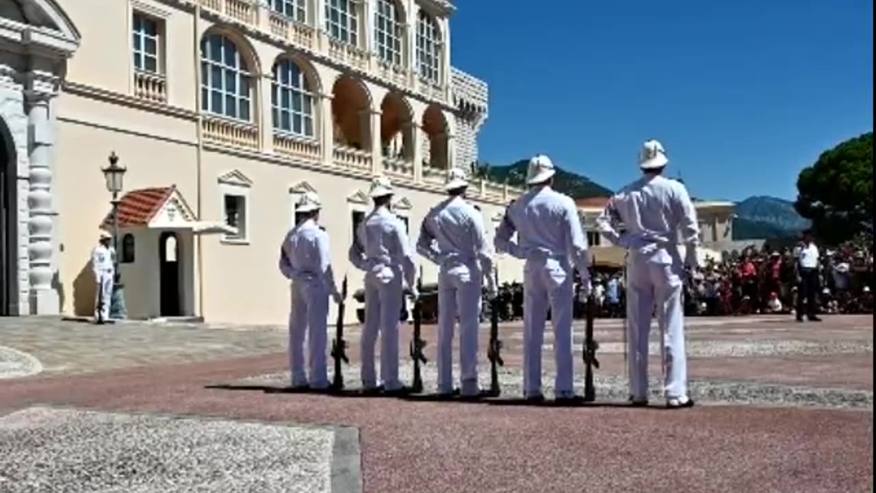 Monaco - changing of the guard in front of the prince's palace