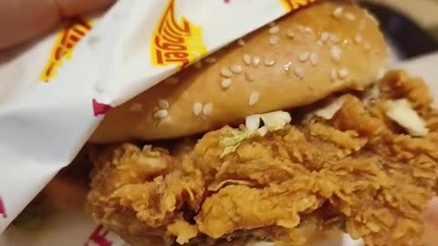 KFC Mighty zinger burger 🍔😉