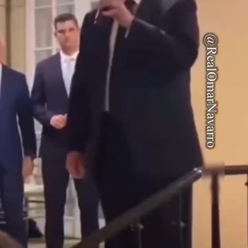 President Trump calls General Milley "a f*ckin idiot" 🤣🤣🤣