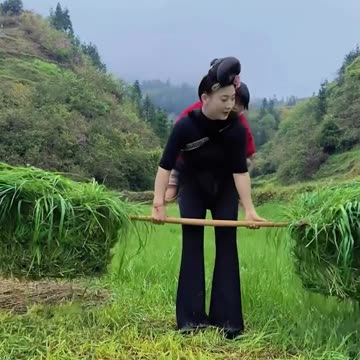 Mother puts baby in a sling and gets to work!.hd #USA #Canada #germany