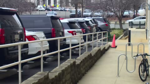 1669HQOB01SouthwestWalkway_2021-01-06_12h20min01s930ms.mp4