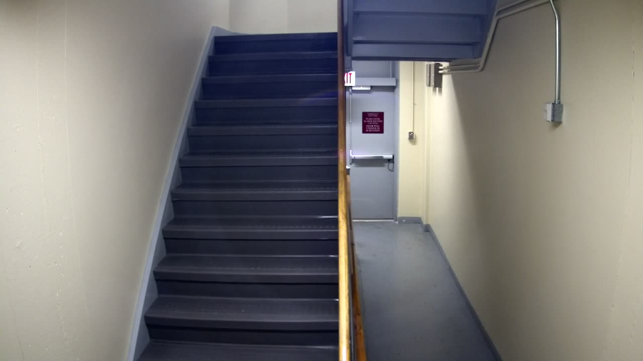 3865FHOB01Stair10_2021-01-06_17h00min01s377ms.mp4