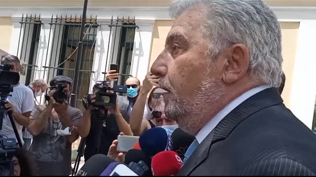 Δικηγόρος Χαρμάνης (οικογένεια Καρολάιν)