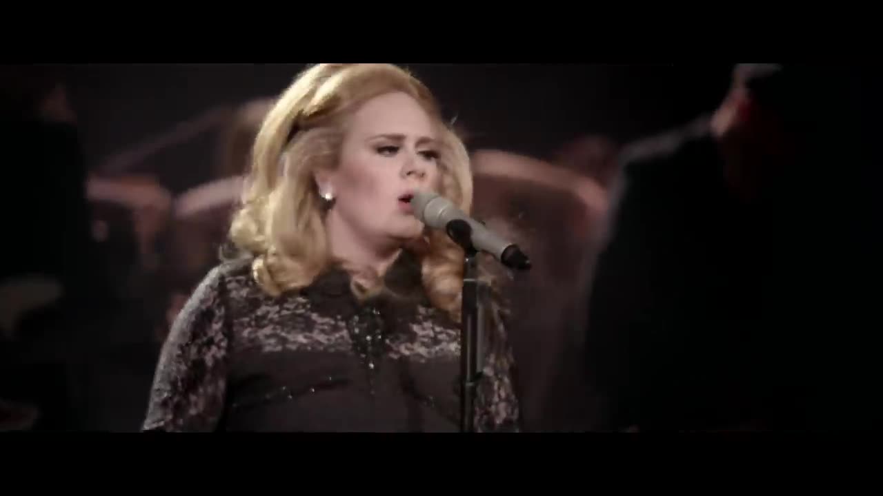 Adele - Set Fire To The Rain (Live at The Royal Albert Hall)