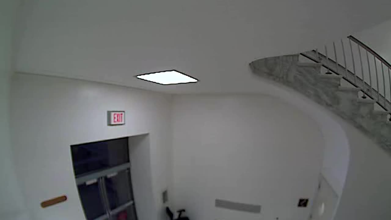 3163RHOBGRStair6FireExitDoor_2021-01-06_07h00min02s877ms.mp4