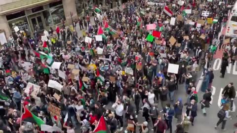 Israeli And Palestinian Protestors Clash In New York City