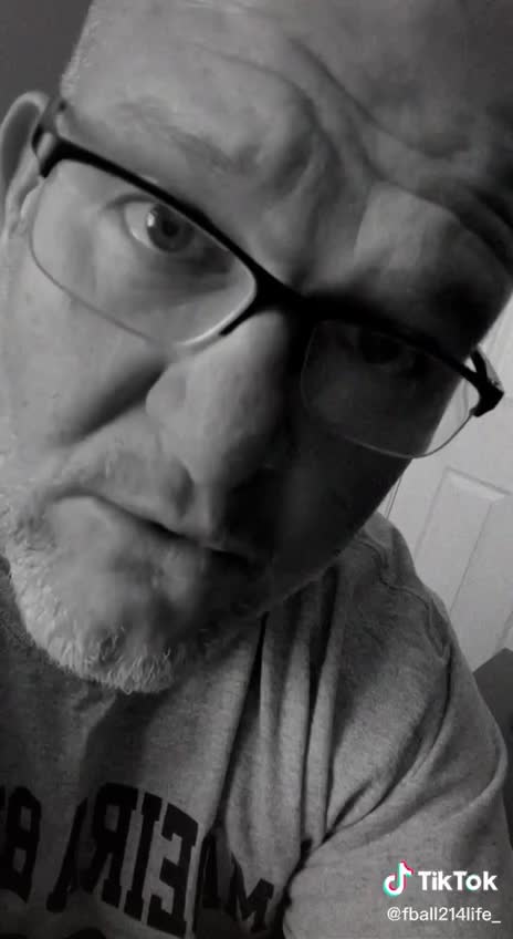 Recognizing Fake War Scenes