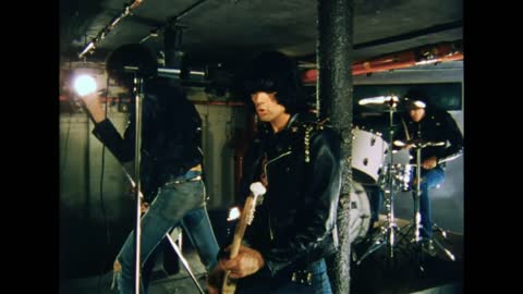 Ramones - She's The One