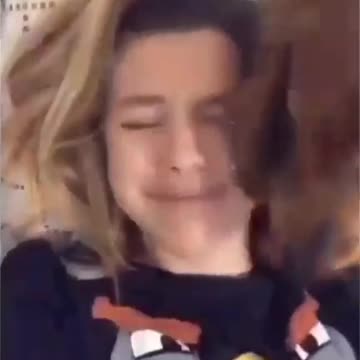 DOG comfort sad best friend.mp4