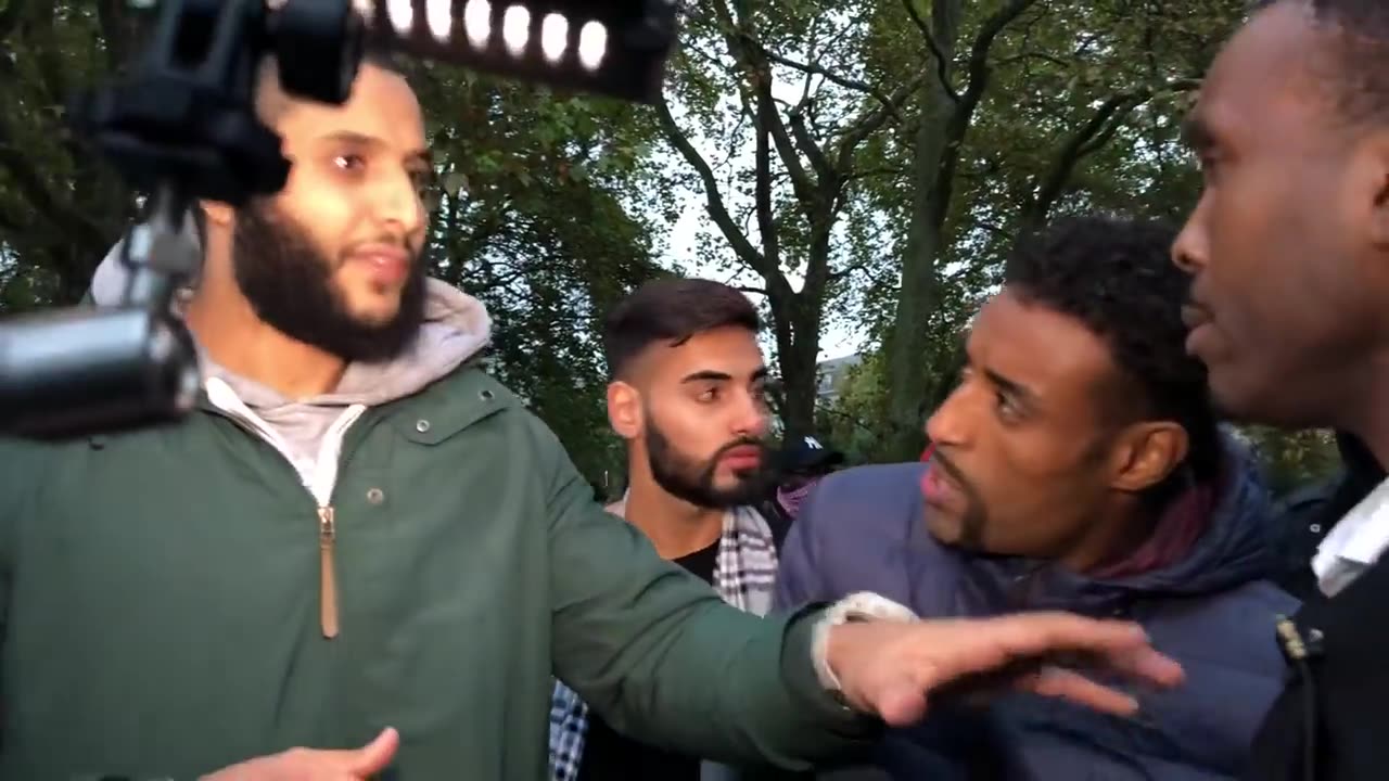 18 Peak! Daniel Godwin Mohammed Hijab Ali Dawah! Speakers Corner Oct 14th 2018