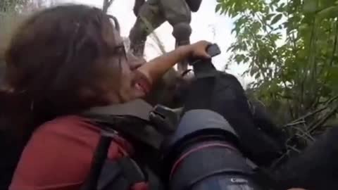 A group of foreign and Ukrainian journalists came under shelling