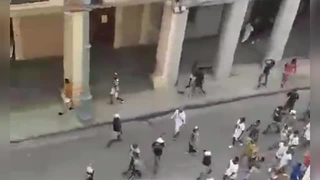Cuba Sublevada Enfrentamientos y Saqueos