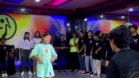 What A Great Dance From Little Girl 😱😱