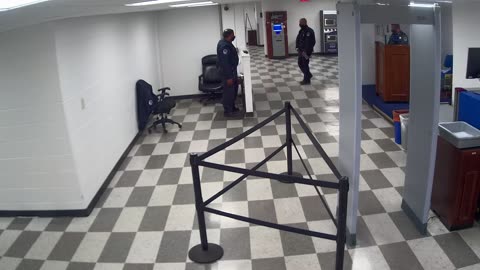 6135RHOBG3G3L8ScreeningArea8_2021-01-06_10h00min01s460ms.mp4