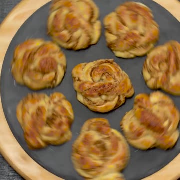 Knots 4 Ways - easy rich yeast dough