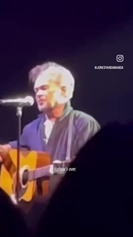 Radical Liberal John Mellancamp Decides To End The Show After Audience Gets Tired Of Lectures