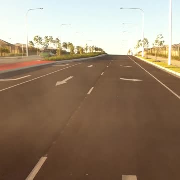 Ford XR6T cuts a coupla hoops