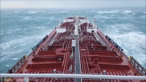 10 Monster Waves